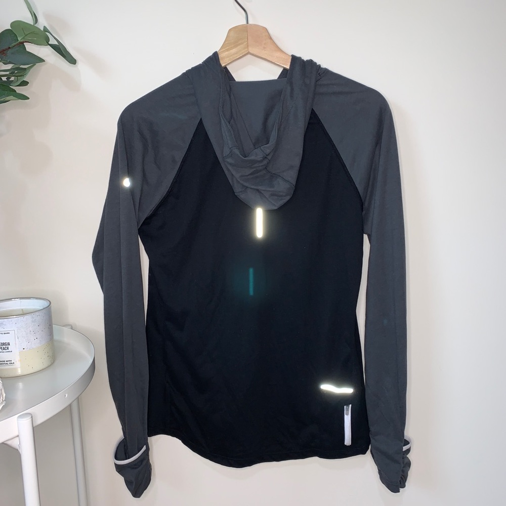 Nike Lightweight Running Pullover - image 4